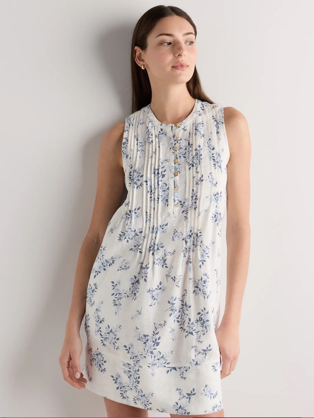 Quince Cream Sleeveless Floral Pintuck Camisole